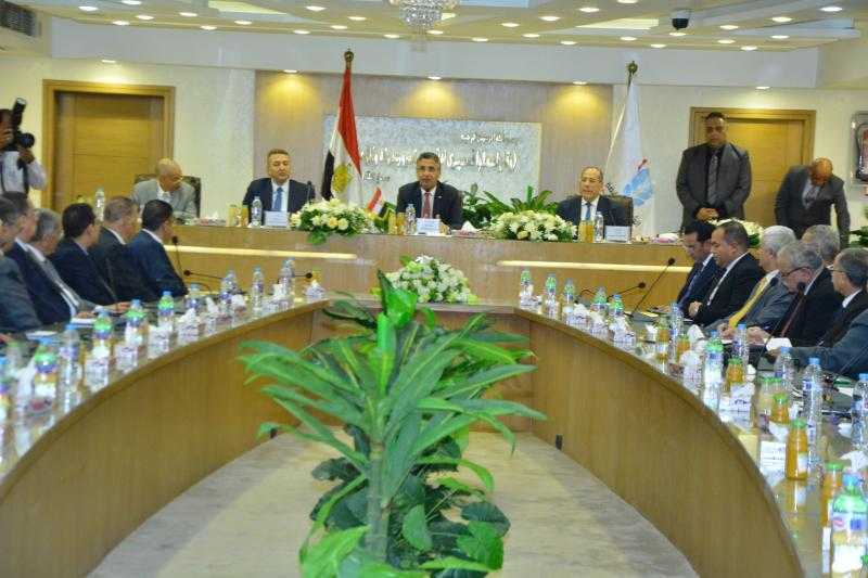 وزير التموين يطلع على عمليات تطوير المصانع التابعة لـ”الصناعات الغذائية”