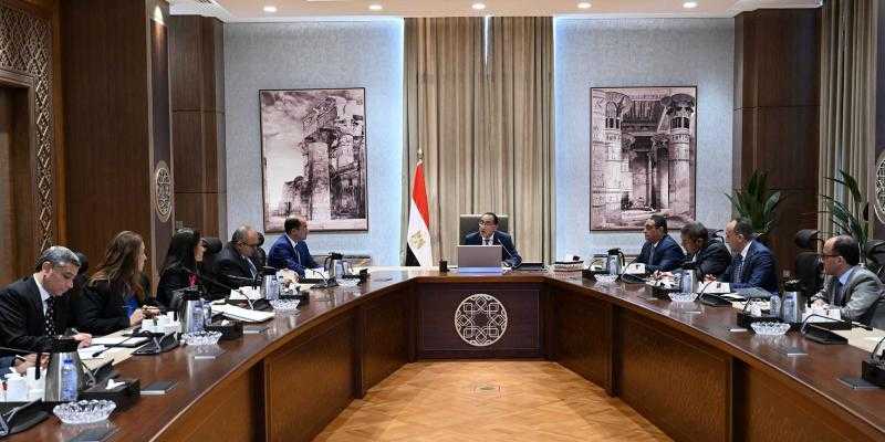 رئيس الوزراء يناقش آليات تعزيز الصادرات والاستثمارات المصرية في إفريقيا