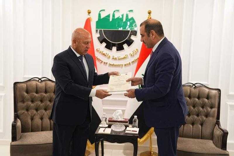 مصر والعراق يبحثان التعاون في صناعات الأدوية والحديد والمنسوجات والبتروكيماويات