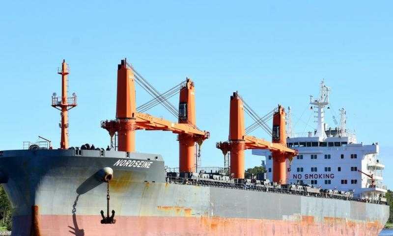 تصدير 32 ألف طن فوسفات عبر ميناء سفاجا إلى الهند