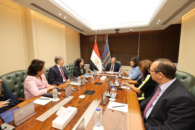 وزير الاتصالات يبحث مع برنامج الأمم المتحدة الإنمائى تعزيز التعاون