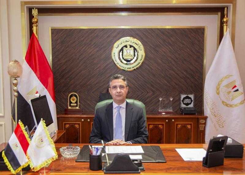 منها مواعيد المخابز.. وزير التموين يصدر تعليمات للمديريات بشأن العمل خلال ”رمضان”