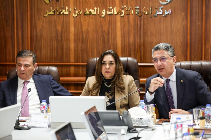 وزراء التنمية المحلية والتموين والزراعة يعقدون اجتماعاً مع المحافظين لمتابعة توافر السلع الغذائية