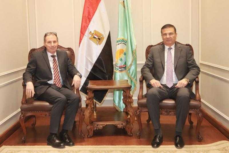 وزير الزراعة وبرنامج الغذاء العالمي يبحثان المشروعات المشتركة| التفاصيل