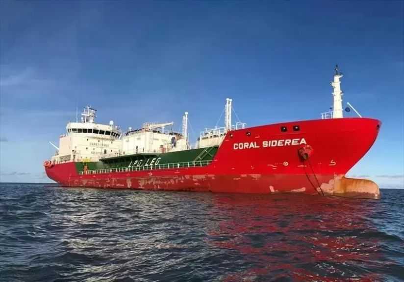 تداول 22 ألف طن بضائع و940 شاحنة بمواني البحر الأحمر