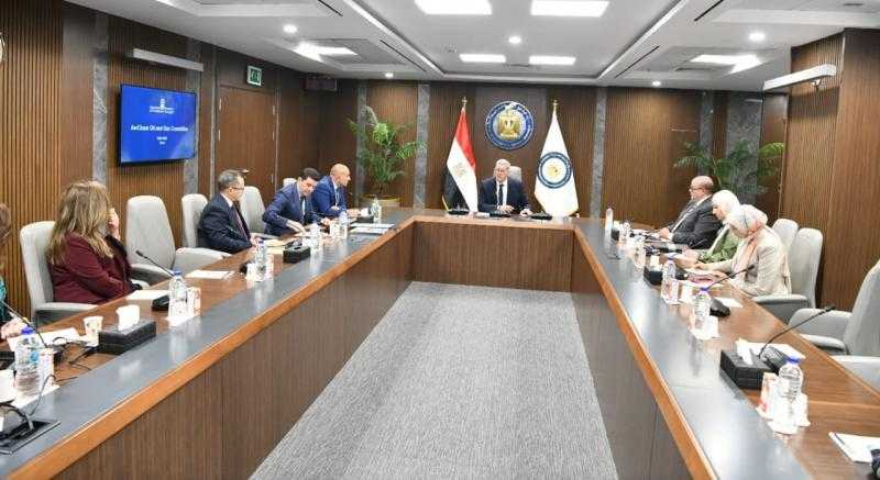 وزير البترول يستقبل وفد غرفة التجارة الأمريكية بالقاهرة لبحث التعاون