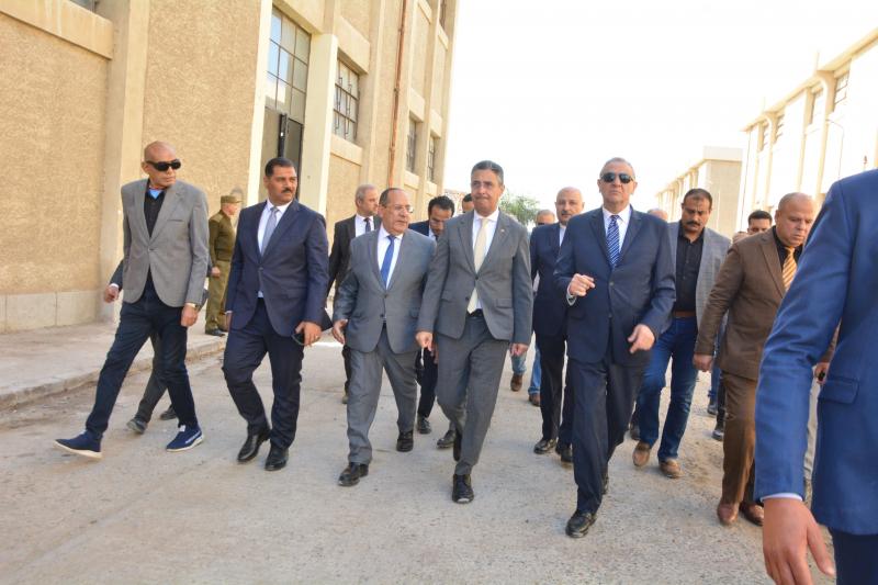 وزير التموين ومحافظ الغربية يتفقدان فرع الشركة العامة لتجارة الجملة بقرية شبشير