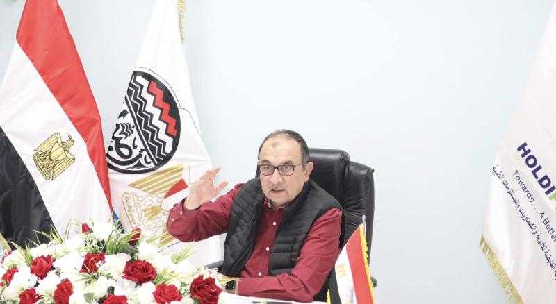 وزير قطاع الأعمال: نُولي اهتمامًا كبيرًا بتطوير شركات الأدوية التابعة