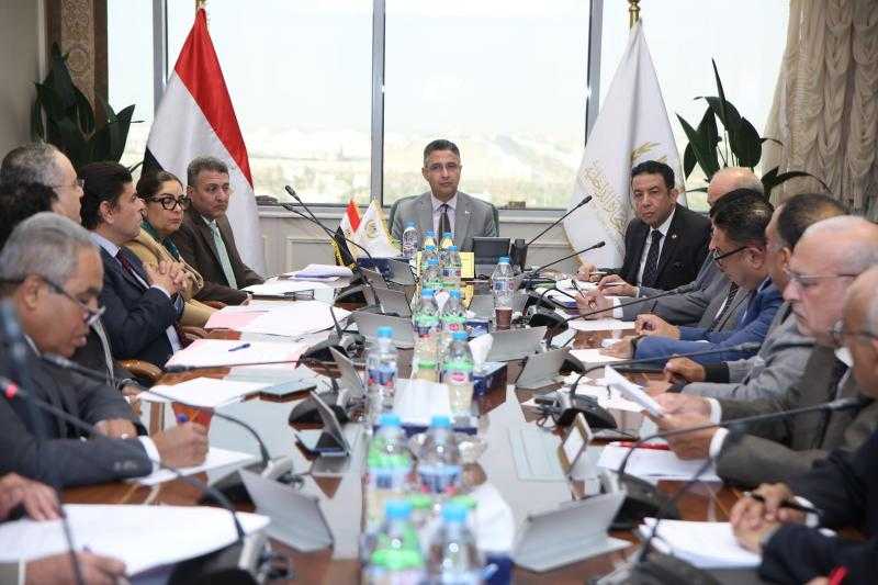 وزير التموين يؤكد ضرورة تلبية كافة احتياجات المخابز من الدقيق