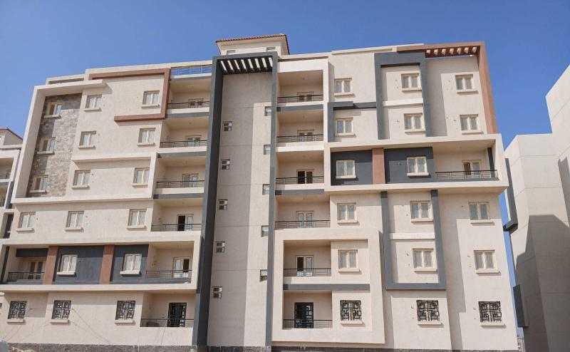 وزير الإسكان يتابع موقف تنفيذ وحدات ”سكن لكل المصريين” بعددٍ من المدن الجديدة