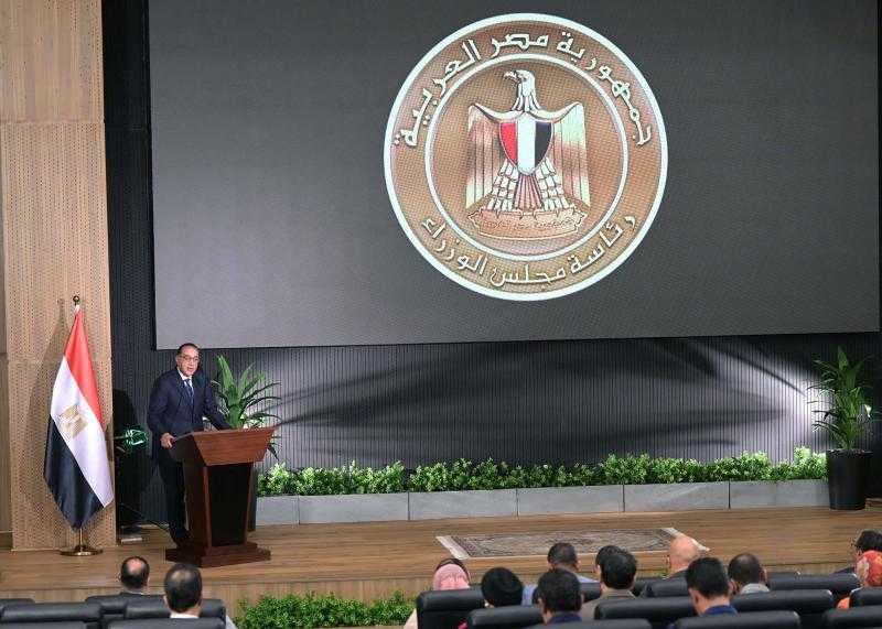رئيس الوزراء: الانتهاء من المرحلة الأولى للربط الكهربائي مع السعودية قبل موسم الصيف
