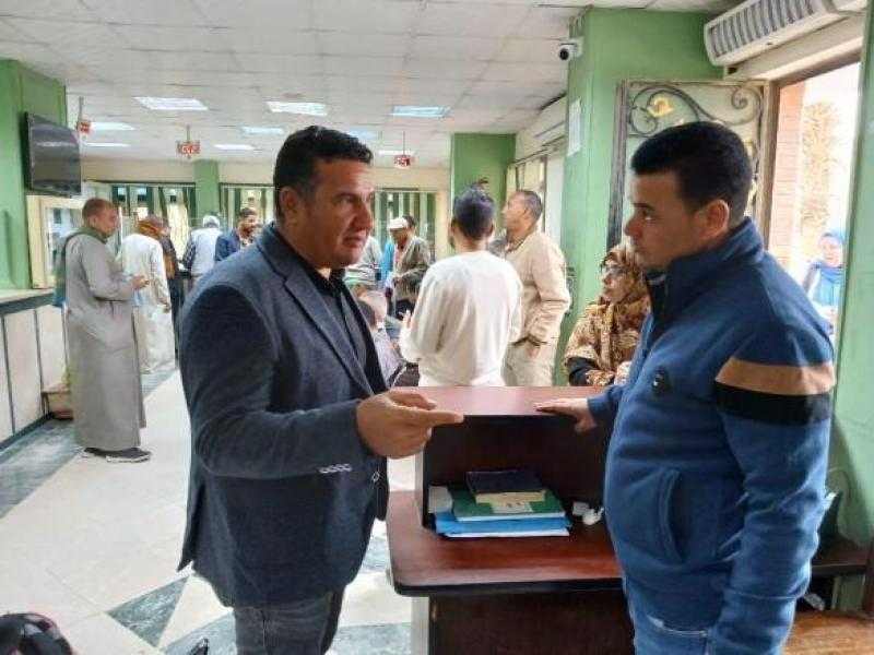 رئيس جهاز بنى سويف الجديدة يتفقد سير العمل بالمركز التكنولوجي لخدمة المواطنين