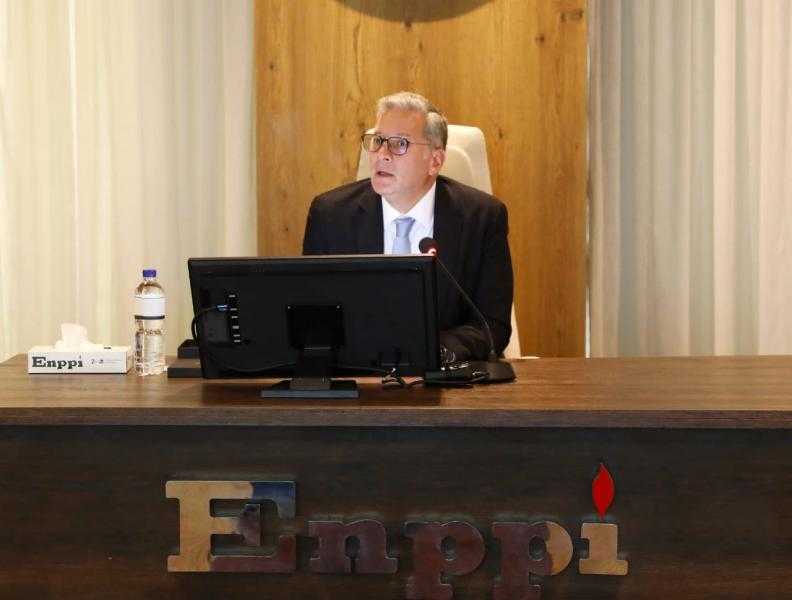 وزير البترول يستعرض نتائج أنشطة الحفر والاستكشاف خلال الشهور السبعة الماضية