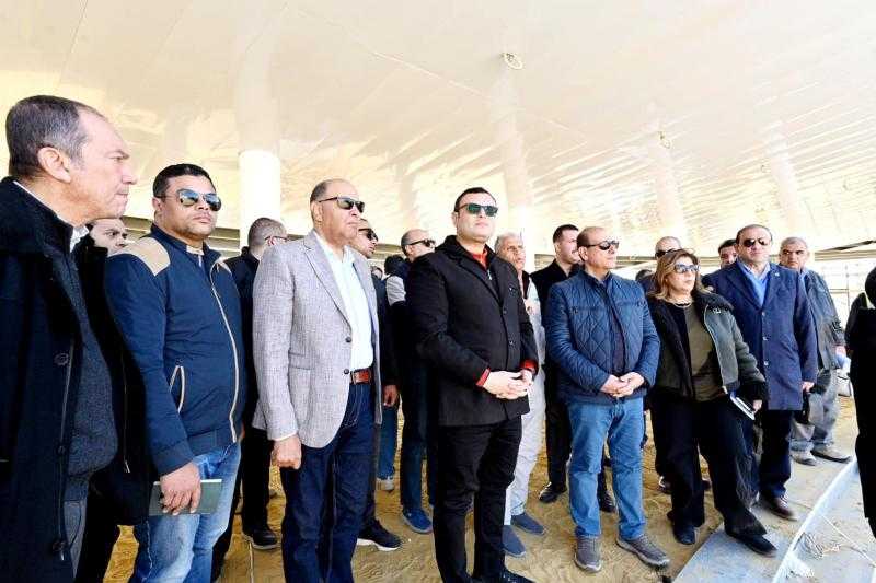 وزير الإسكان يتفقد مشروعي حديقة تلال الفسطاط وتطوير سور مجري العيون| صور