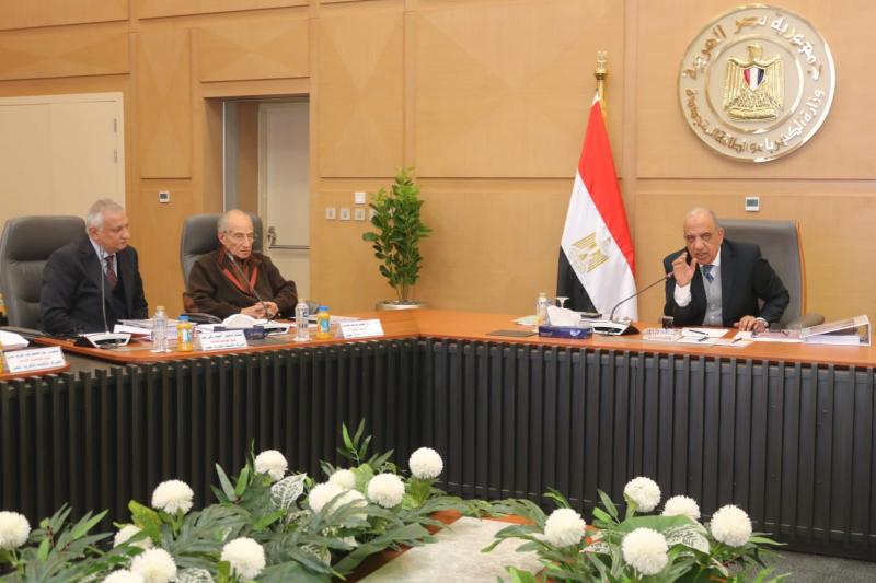 وزير الكهرباء يترأس أعمال الجمعية العامة للشركة القابضة لكهرباء مصر