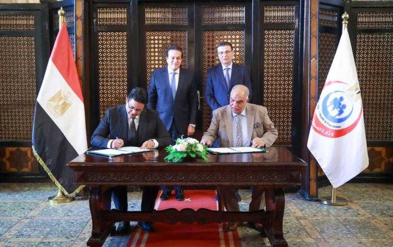 بحضور وزيرا الصحة والزراعة.. توقيع بروتوكول لتوطين صناعات اللقاحات البيطرية في مصر