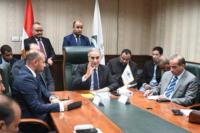 ”حماية المستهلك” يتابع مع السلاسل التجارية توافر السلع وثبات الأسعار