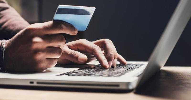 كيف تعثر على أكواد الخصم الحصرية لمتاجرك المفضلة؟