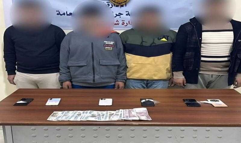 ضبط 4 أشخاص لنصبهم على المواطنين عبر سرقة بيانات بطاقات الدفع الإلكتروني