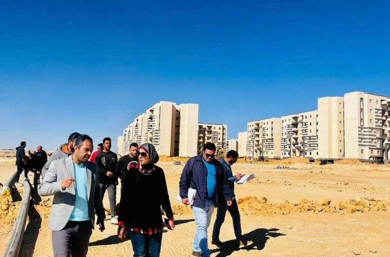 رئيس ”جهاز السويس الجديدة” تلتقى ممثلى الشركات المنفذة للمشروعات بالمدينة