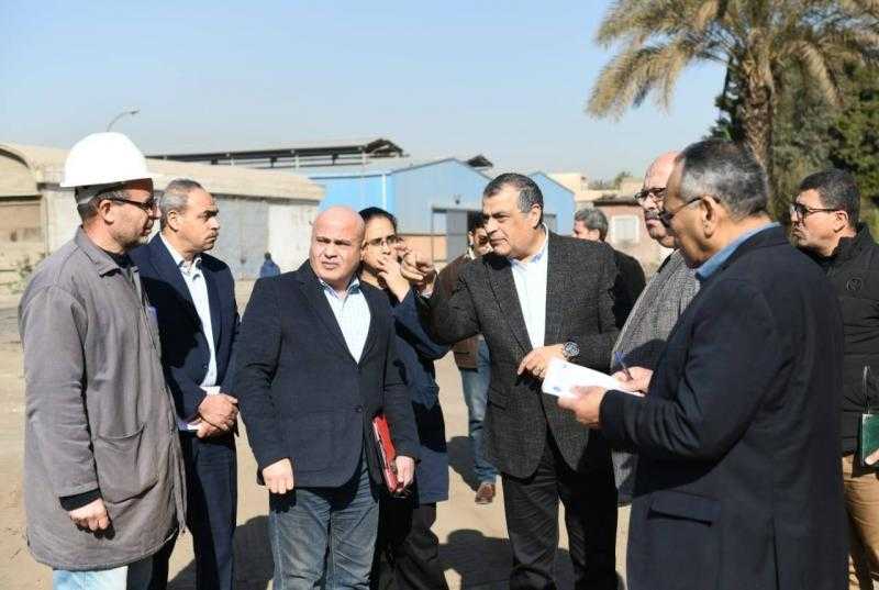 وزير الإنتاج الحربي يقوم بجولة تفقدية مفاجئة لحلوان للمسبوكات