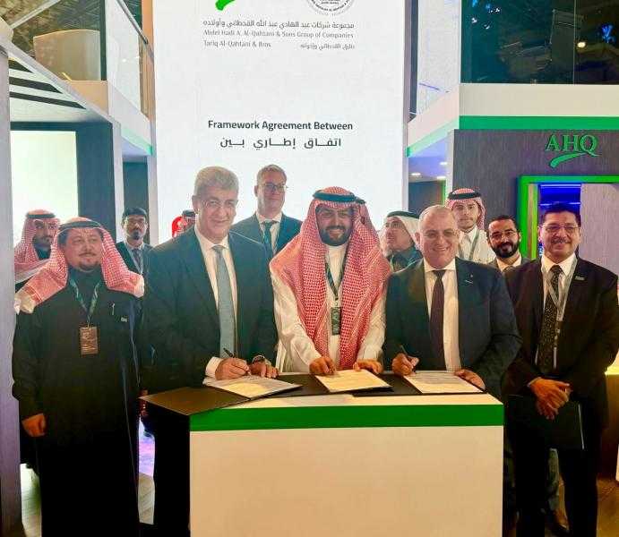 3 شركات بقطاع البترول توقع اتفاقيتين للتعاون مع مجموعة ”القطحاني” السعودية
