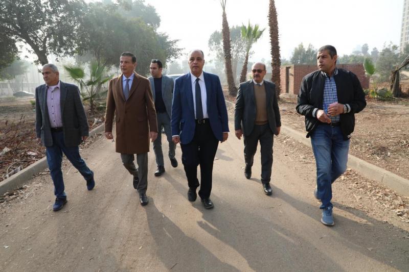 وزير الزراعة يتفقد أعمال تطوير المتحف الزراعي وسير العمل بالخدمات البيطرية