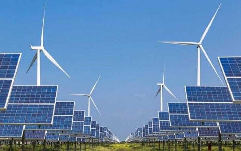 مصر تخطط لتوليد 42% من طاقتها من مصادر متجددة بحلول 2030