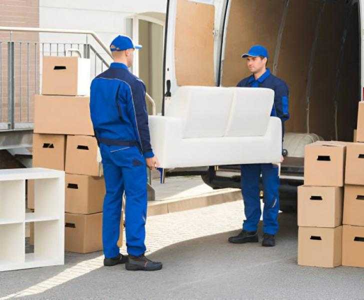 تخطيط الانتقال من الرياض: الموازنة بين التكلفة، اللوجستيات، والتغليف الآمن