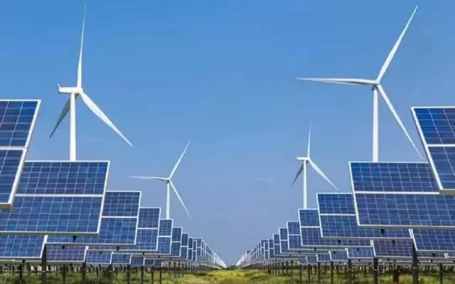 مجلس الوزراء يُعدل قواعد الترخيص بالانتفاع بالأراضي لإقامة مشروعات الطاقة المتجددة