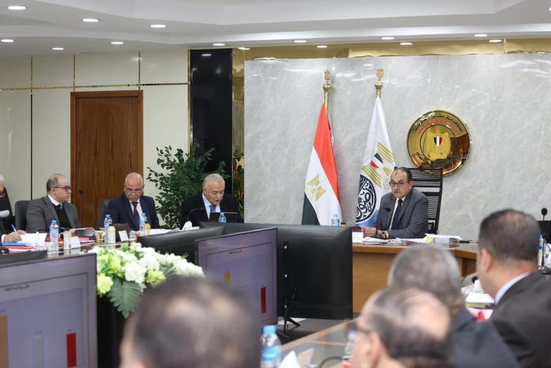 وزير قطاع الأعمال يترأس عمومية القابضة للسياحة والفندق لاعتماد ميزانية 2023 /2024