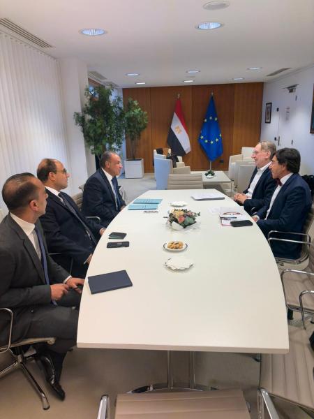 وزير الخارجية يلتقي رئيس لجنة التجارة الدولية بالبرلمان الأوروبى ومقرر الظل بمجموعة الاشتراكيين