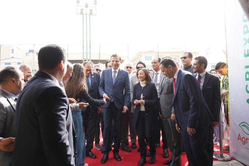 وزير الزراعة يفتتح الدورة العاشرة لمعرض ”أجري إكسبو” لمستلزمات الإنتاج الزراعي