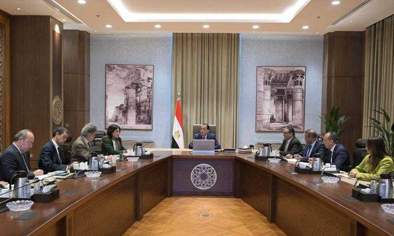 رئيس الوزراء يتابع تجهيزات افتتاح المتحف المصري الكبير وموقع التجلي الأعظم