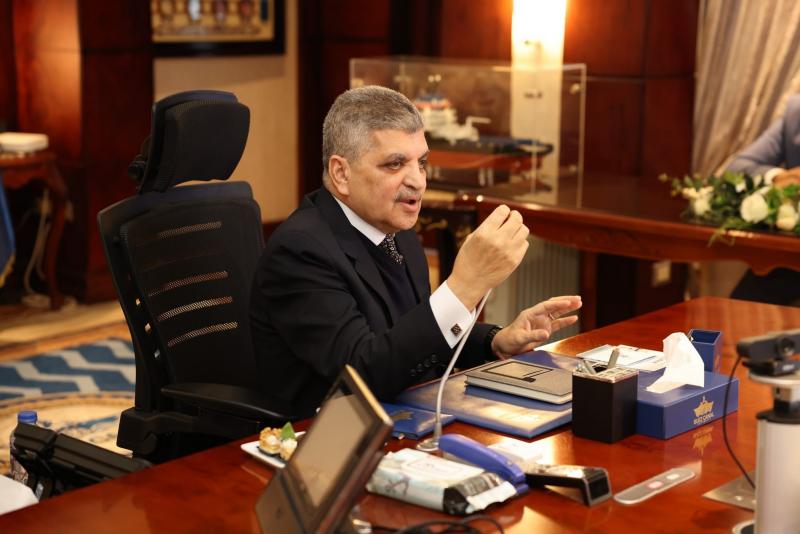 الفريق أسامة ربيع: قناة السويس حريصة على التواصل المباشر والفعال مع كافة عملائها