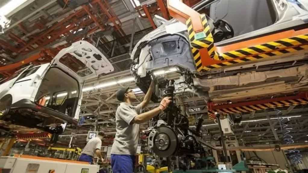 نمو إنتاج القطاع الخاص غير النفطي في مصر للشهر الثالث على التوالي