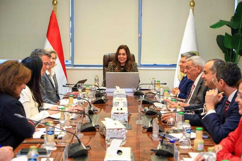 وزيرة التنمية المحلية تبحث ملفات التعاون المقترحة مع ”الوكالة الألمانية”