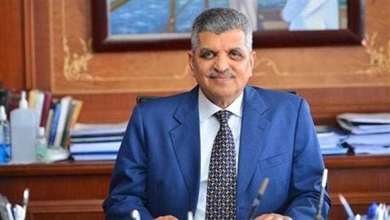 الفريق أسامة ربيع: لن نرفع رسوم المرور في قناة السويس خلال الفترة الحالية