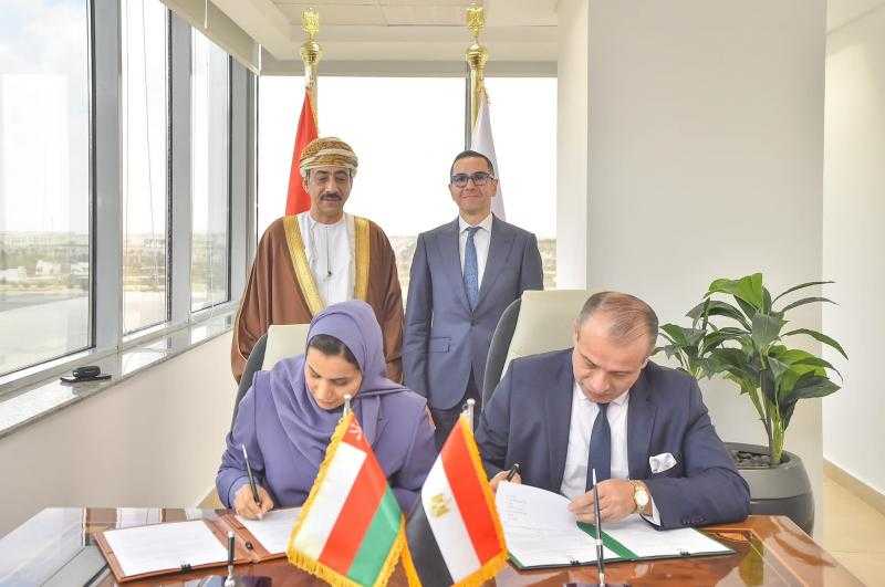 مصر وعمان توقعان مذكرة تفاهم في مجال ترويج الاستثمار وتنمية الصادرات