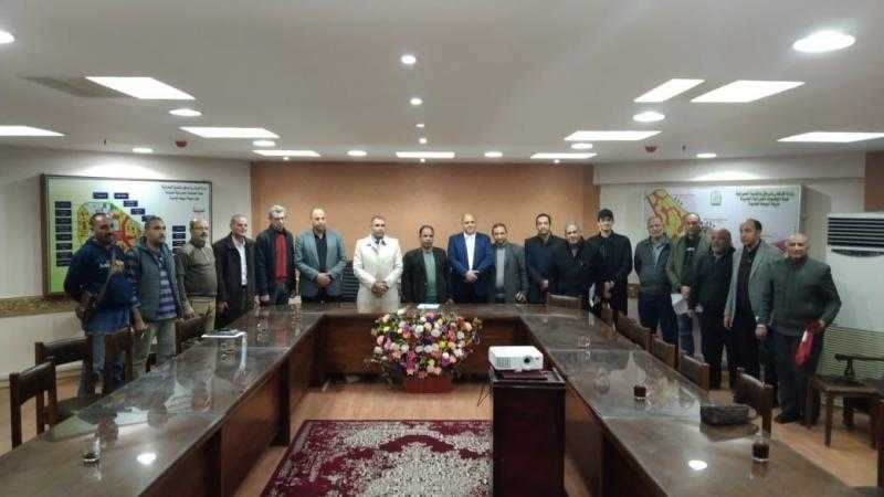 رئيس جهاز أسيوط الجديدة يلتقى سكان الحى الثالث لمناقشة مطالبهم ومقترحاتهم