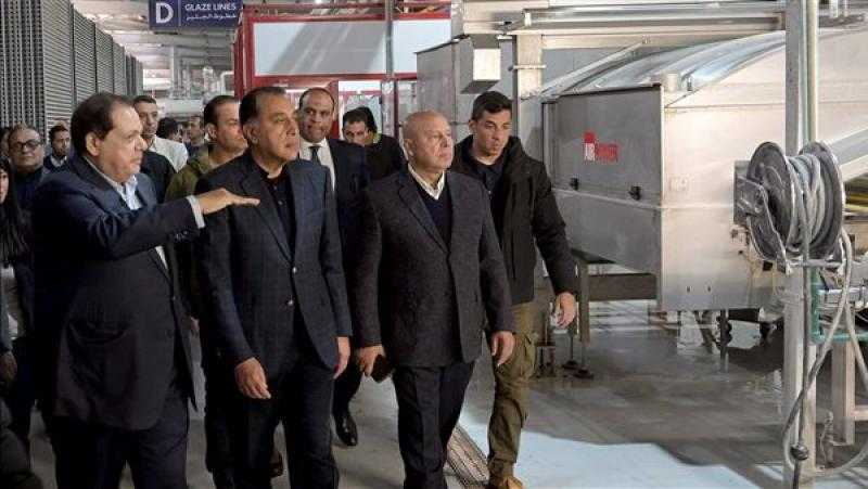 رئيس الوزراء يفتتح المرحلة الثانية من مصنع شركة «سيراميكا كليوباترا»