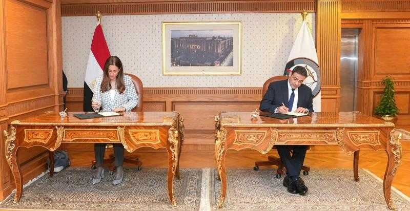 النيابة العامة والبنك الأهلي توقعان بروتوكول لتقسيط قيمة المخالفات المرورية