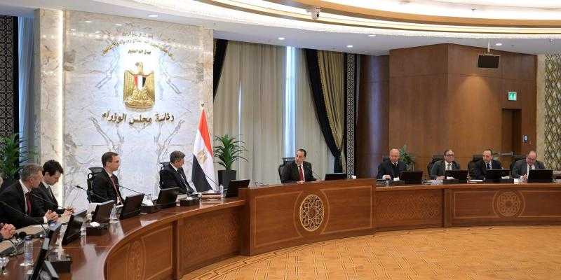 رئيس الوزراء يلتقي مسئولي ”لانكوم” السلوفينية للتعاون بمجال أنظمة السكك الحديدية
