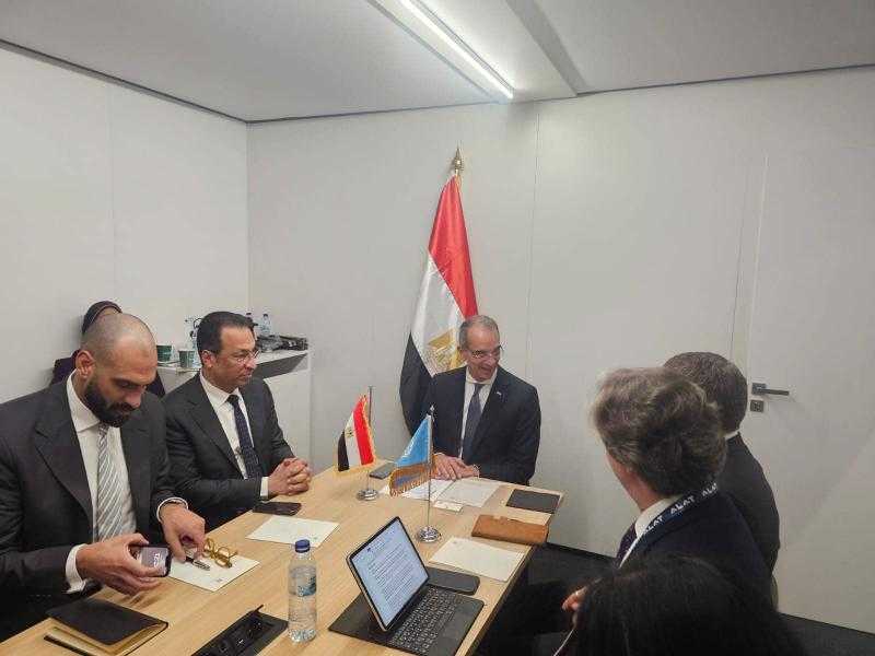 وزير الاتصالات يبحث التعاون مع السويد والأمم المتحدة في مجالات الذكاء الاصطناعي وريادة الأعمال