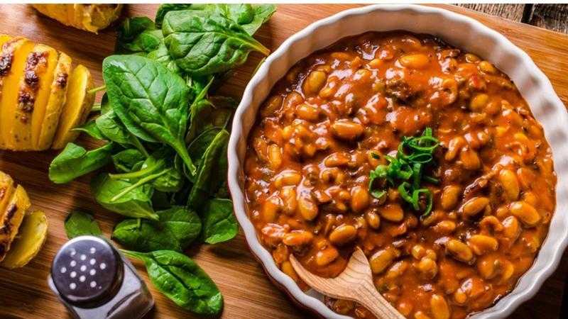 سعر الفول اليوم الثلاثاء عند التاجر رابع أيام رمضان.. وصل بكام النهاردة