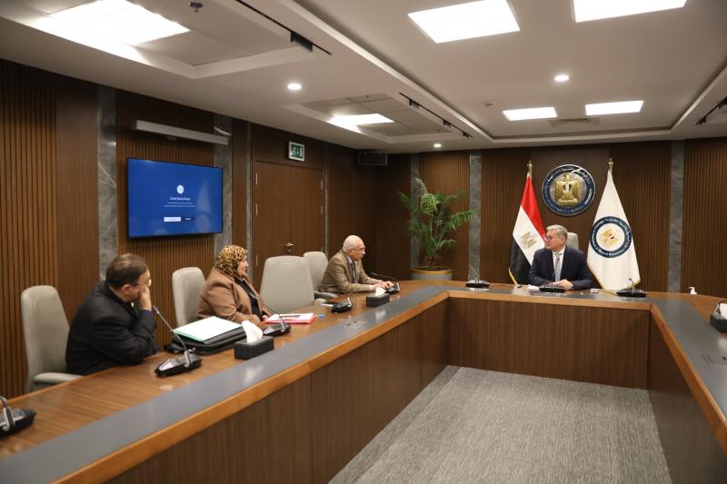 وزير البترول والثروة المعدنية يلتقي أعضاء مجلسي النواب والشيوخ لتعزيز التكامل