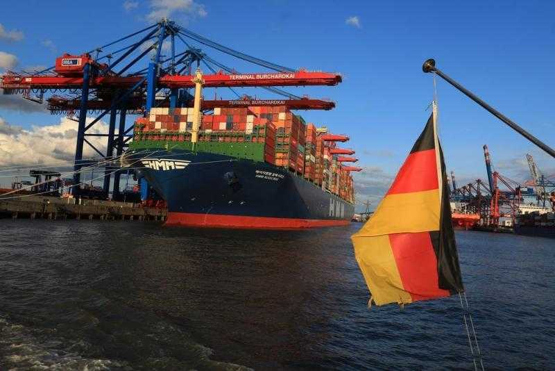 انخفاض الصادرات الألمانية 2.5% في يناير .. لكن الإنتاج الصناعي يرتفع
