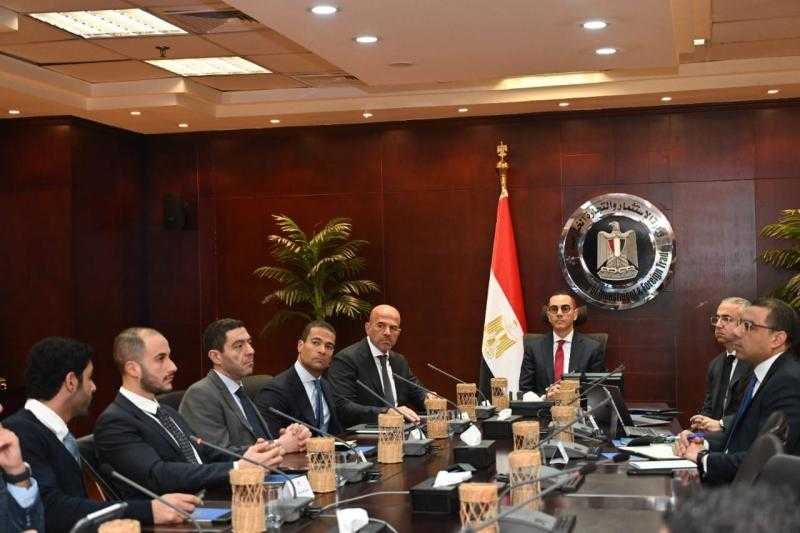 وزير الاستثمار يبحث مع ”إنكوم” إنشاء مجمع مراكز بيانات عالمية تعمل بالطاقة المتجددة