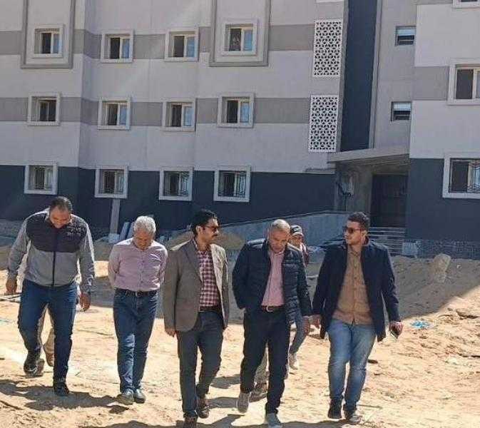 وزير الإسكان يُتابع الموقف التنفيذي للمشروعات السكنية بعددٍ من المدن الجديدة