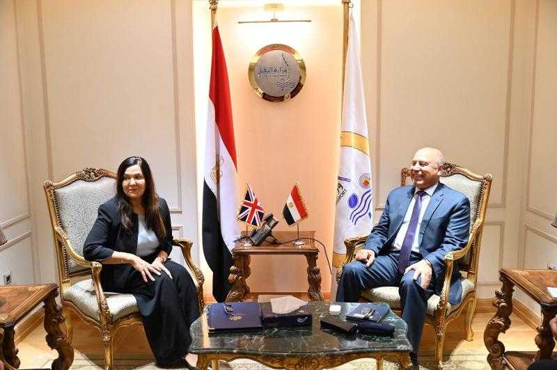 «كامل الوزير» يبحث تعزيز الاستثمار بالصناعة والنقل مع المبعوث التجاري البريطانى